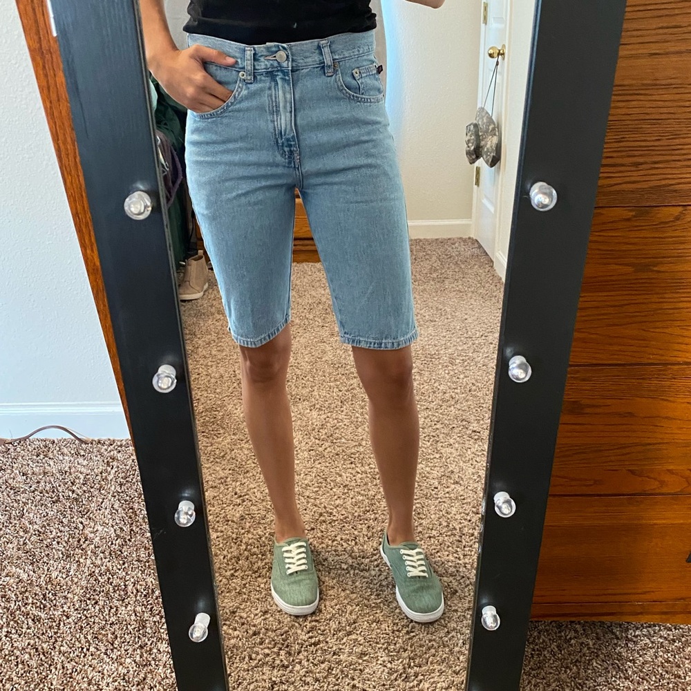 Capri shorts